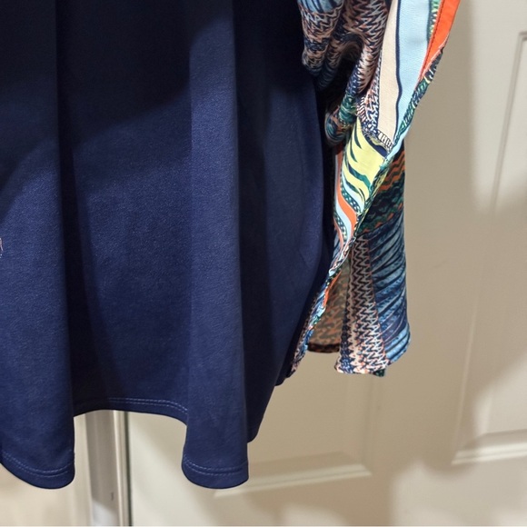 Blue and Green Boxy Tunic with Cut Out Details, size 26/28W - Picture 5 of 9